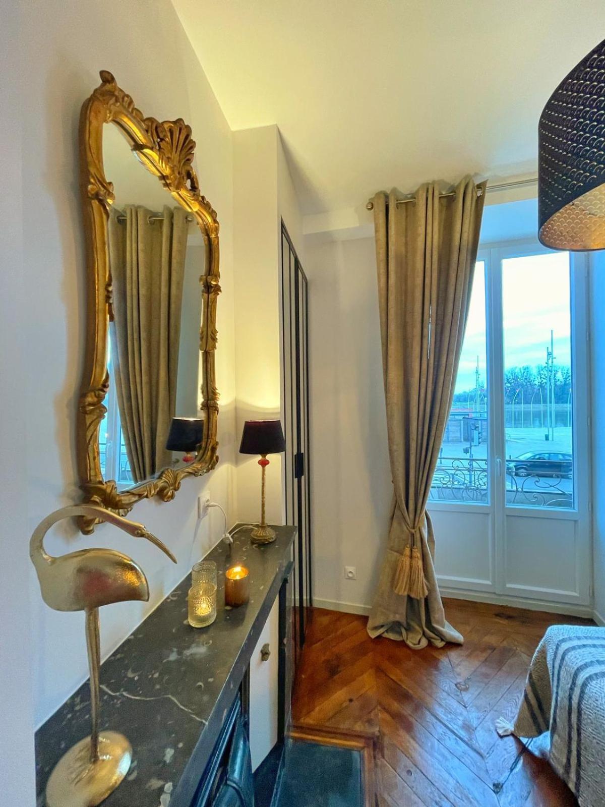 Center Macon Charmant Appartement Avec Vue Sur La Saone Екстериор снимка