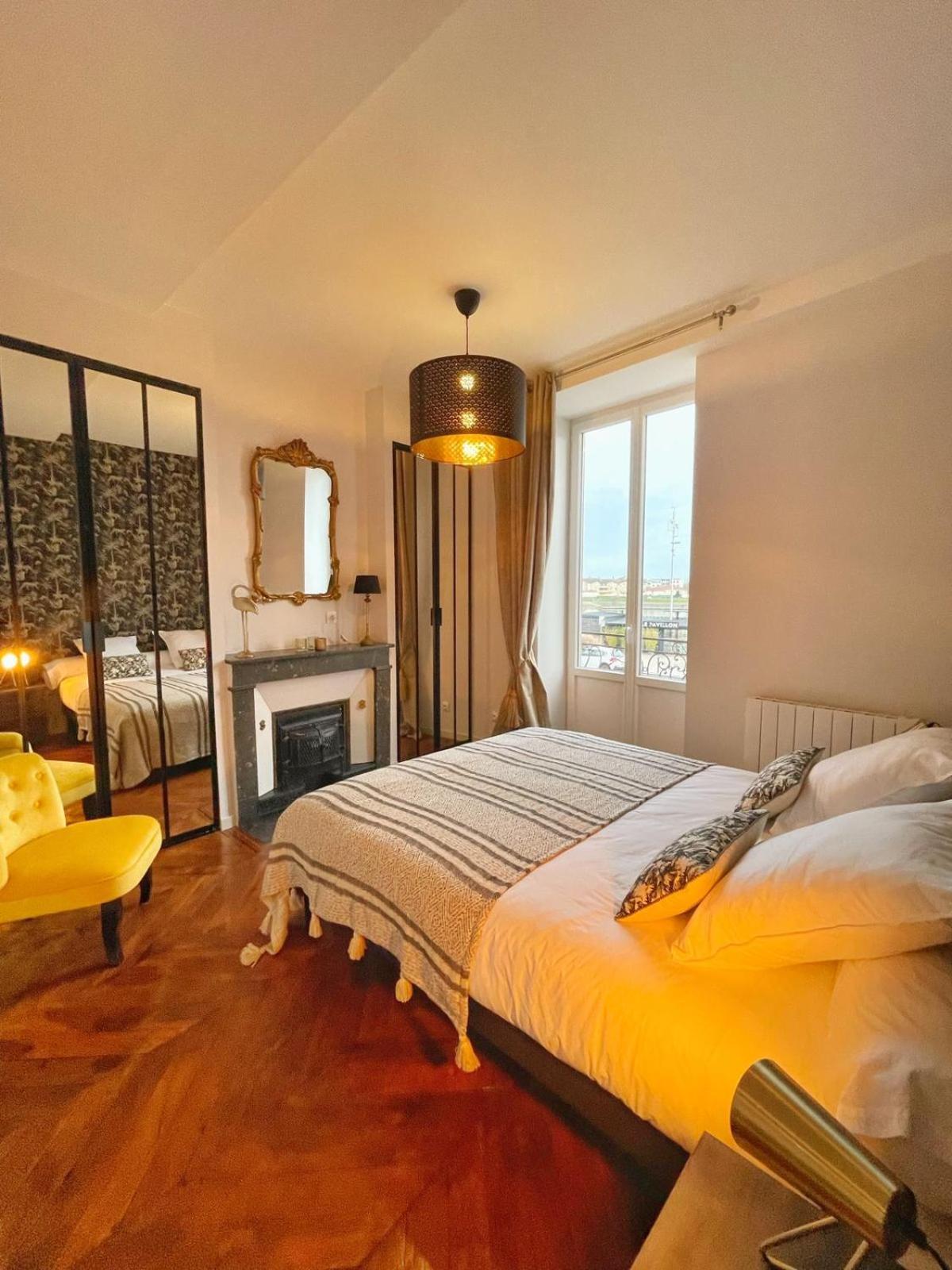 Center Macon Charmant Appartement Avec Vue Sur La Saone Екстериор снимка